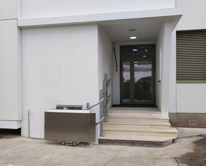 installation-plateforme-monte-escalier-menanteau